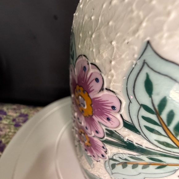 Moriage Asian Style Vase - Picture 8 of 8